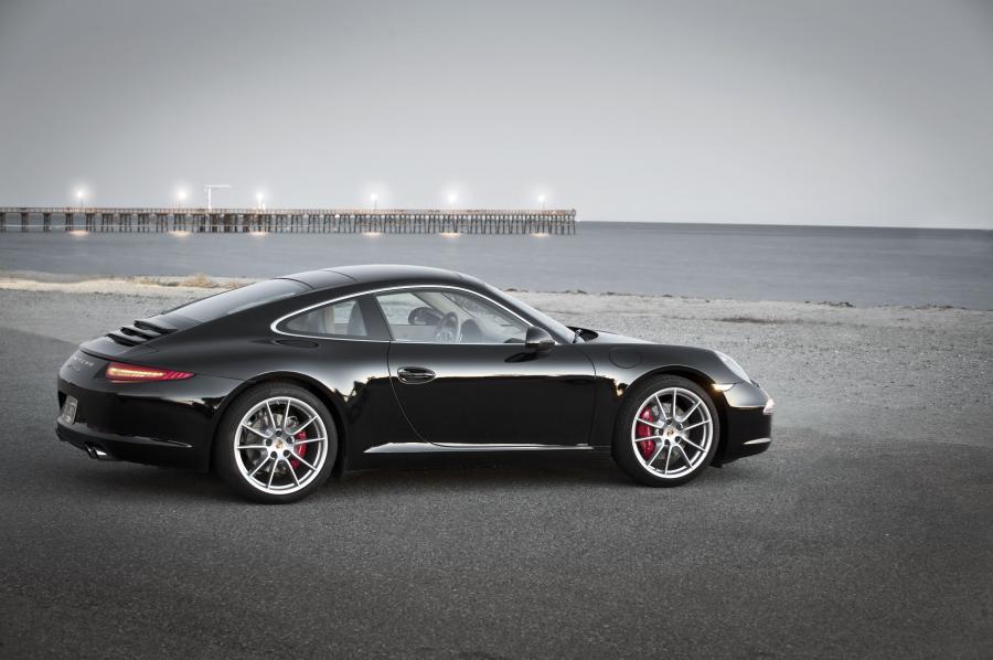  Porsche 911 Carrera S 2012 года  (фото 34 из 155)